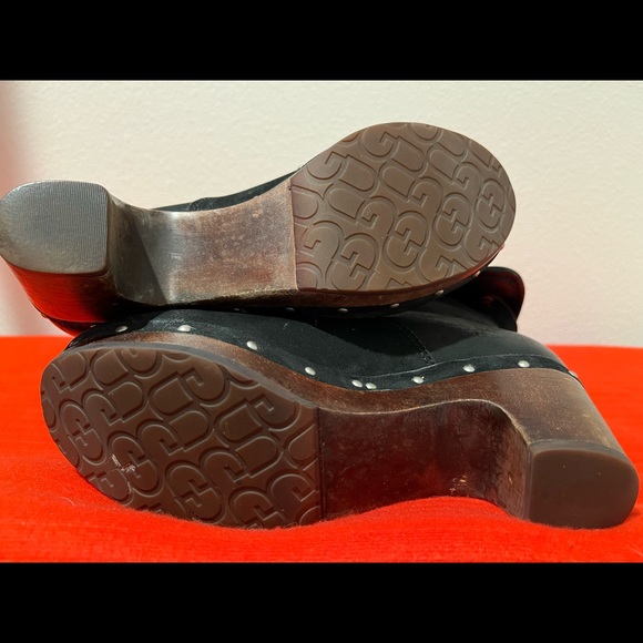 Ugg Boots, clog style. Super comfy and warm. - Picture 4 of 4